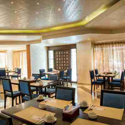 Bella Riva Hotel Dining/Meeting Rooms