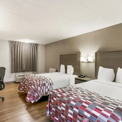 Red Roof Inn Baltimore Hotel dekat Lapangan Golf Forest Park