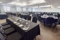Village Hotel Swansea - servizio colazione
