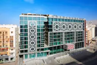 Royal Tulip Muscat Hotels near Linear Park