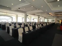 Hotel Supreme Convention Plaza Hotel a La Trinidad