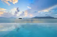 Sacheon Baum House Pool Villa - مسبح