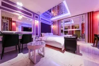 Jincheon Luxury Motel - Motels