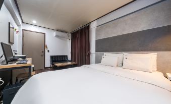 Anyang Donkey Hotel