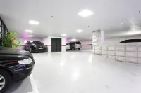 Hotel Yaja Guri Sutaek - Parkplatz