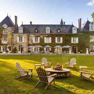 LES HAUTS DE LOIRE Hotel Exterior