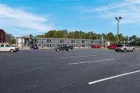 Rodeway Inn - parking