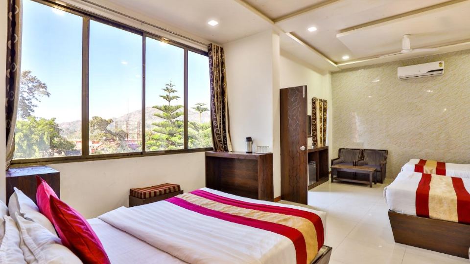 Hotel Abu Grand