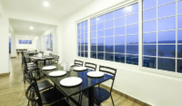 Treebo Skydale Inn & Suites with Mountain View