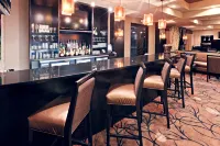 Holiday Inn & Suites TULSA SOUTH by IHG - bar