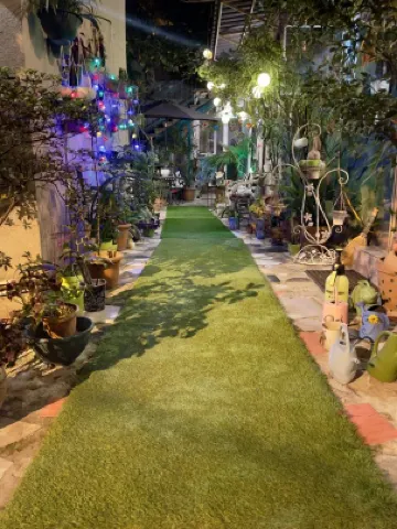 Hotel Mariali 平和の橋周辺のホテル