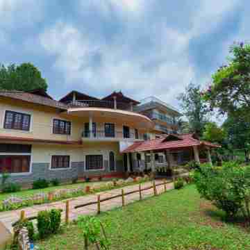 Misty Heights by the Sanihara Hotel Exterior