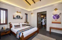Viveda Wellness Resort Hotels near KWP