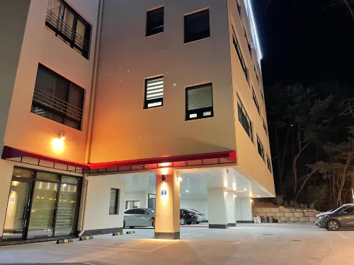 Gongju Forest Stay Pool Villa Hotel di Gongju