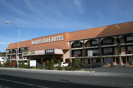 Mardi Gras Hotel & Casino Отели рядом с достопримечательностью «Real Bodies Las Vegas»