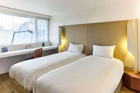 Campanile NATURE - Villennes sur Seine Poissy Отели в г. Оржваль