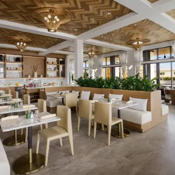 AC Hotel Naples 5th Avenue