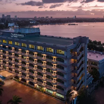 Delta Hotels Dar es Salaam Отели рядом с достопримечательностью «Коко Бич»