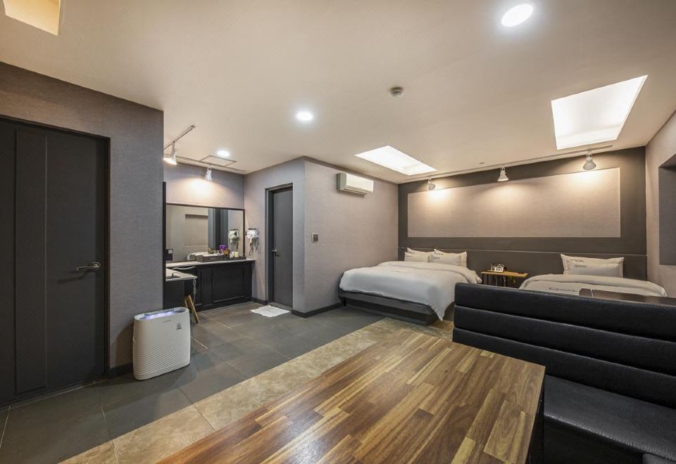 Gwangju Sinandong Qook - Housity