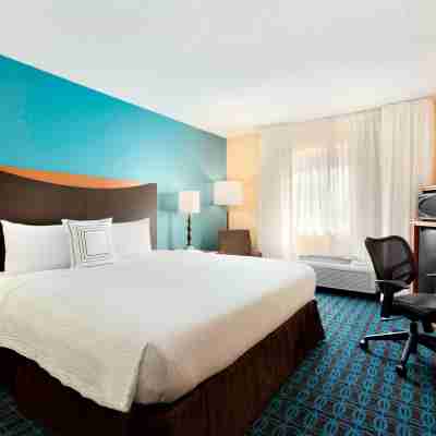 Fairfield Inn & Suites Midland Rooms