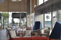 DoubleTree by Hilton Trujillo - breakfast