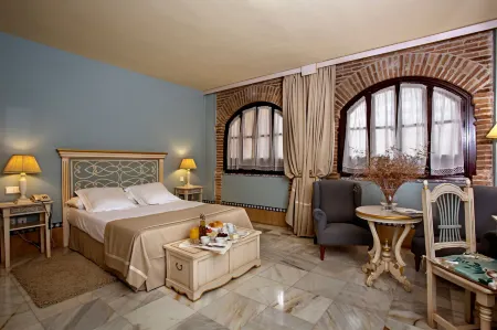 Hotel Alcázar de la Reina