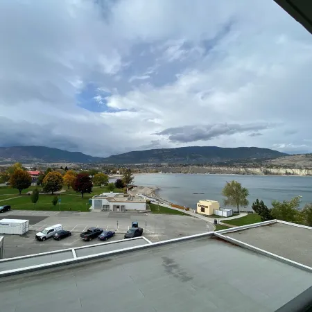 Penticton Lakeside Resort
