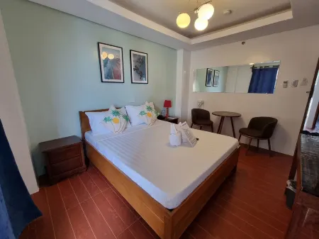 Aqua Travel Lodge Отели рядом с достопримечательностью «Парадайс Бич»