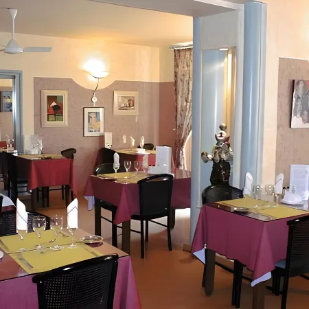 Logis Hôtel Saint Jacques