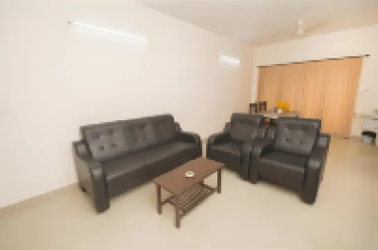 ThulasiRams Service Apartments
