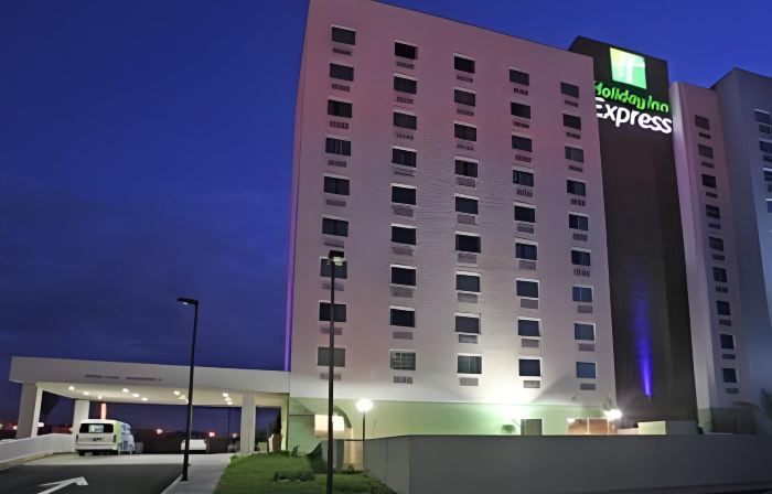Holiday Inn Express Saltillo Zona Aeropuerto