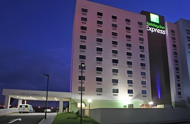 Holiday Inn Express Saltillo Zona Aeropuerto by IHG