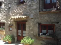 Les Velles Escoles Hotels in La Morera de Montsant