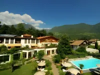 Hotel Ansitz Plantiz - Swimmingpools