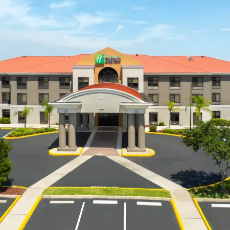 Holiday Inn Express & Suites SEBRING by IHG Отели в г. Себринг