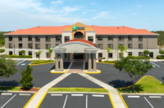 洲際飯店集團智選假日飯店及套房錫布靈