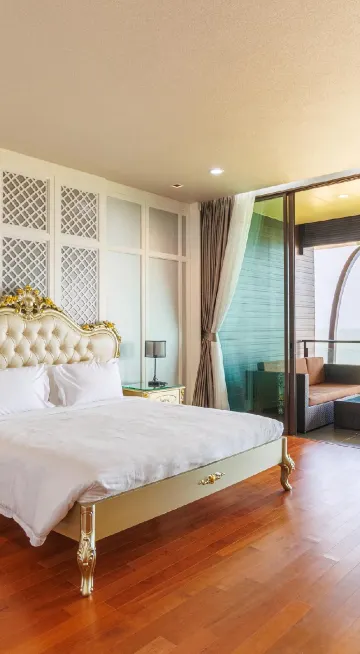 ห้องสวีทพรีเมียร์ 2 ห้องนอน ติดชายหาด