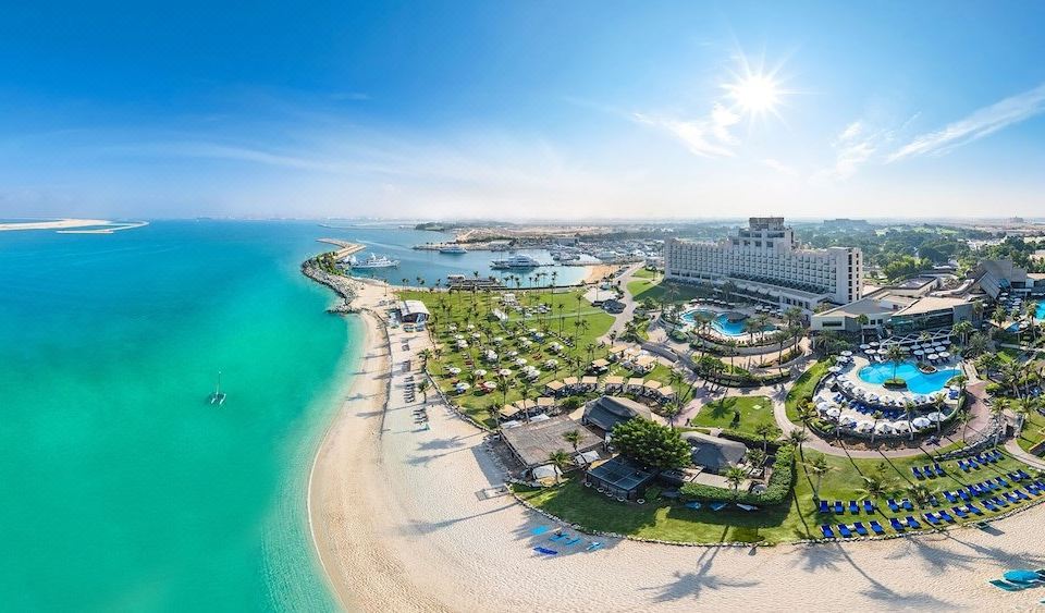 JA Beach Hotel, Dubai