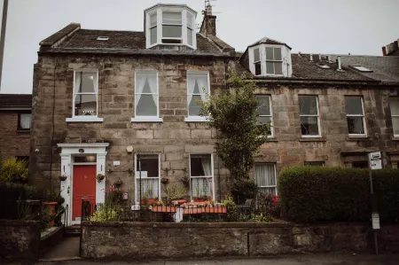 16 Pilrig Guest House