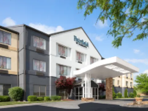 แฟร์ฟิลด์อินน์ บายแมริออท ฟอร์ตเลนนาร์ดวูด เซนต์โรเบิร์ต โรงแรมในSaint Robert