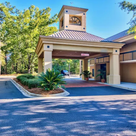Clarion Inn & Suites Aiken South