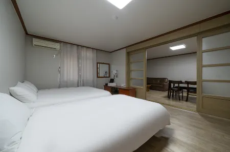 Sokcho Seoraksan Youth Hostel Отели рядом с достопримечательностью «Biryong Falls»