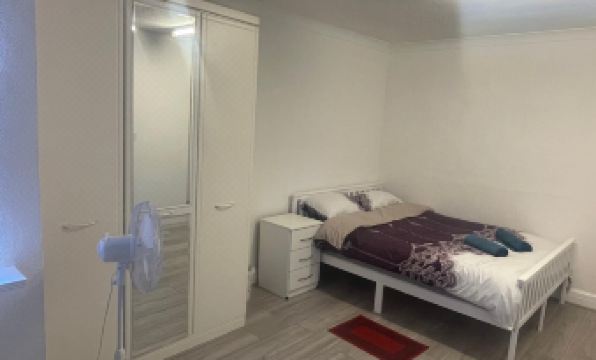 5. 라할 에지웨어..