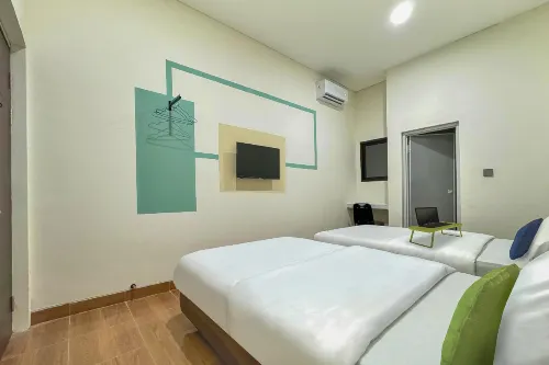 Urbanview Hotel Aloevera Pontianak - 2-Star