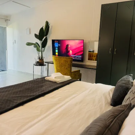 Busa House Self-Catering Guest House