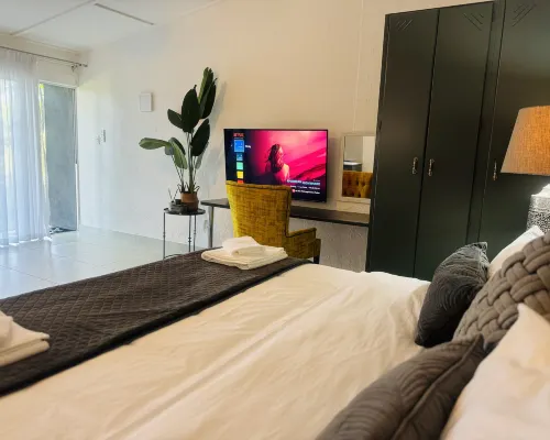 Busa House Self-Catering Guest House Hotels in White River