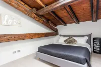 Ponte Milvio Luxury House Hotels in Tor Di Quinto