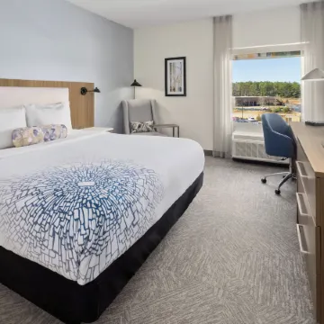 La Quinta Inn & Suites by Wyndham Locust Grove