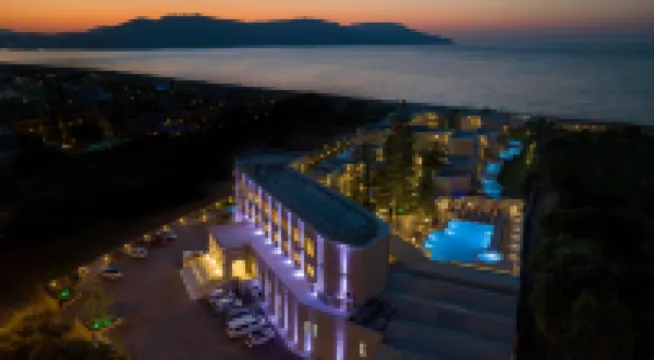 Vantaris Luxury Beach Resort