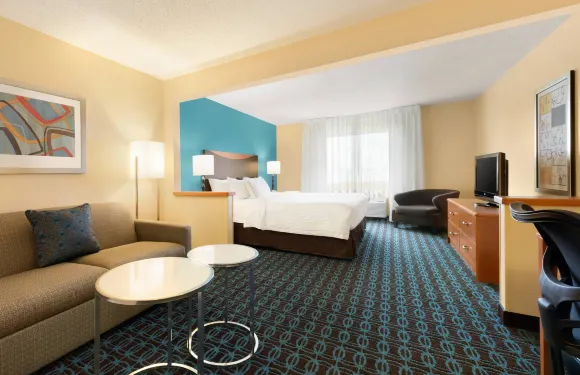 堪卡基波旁內萬楓酒店